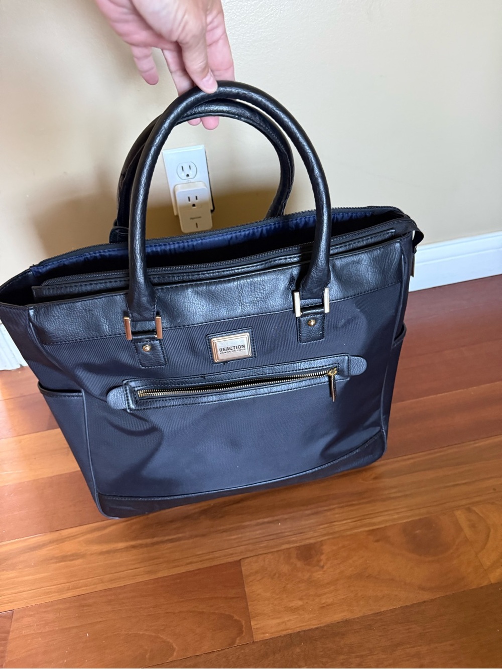 Kenneth Cole Reaction Black Rolling Laptop Brief Tote
